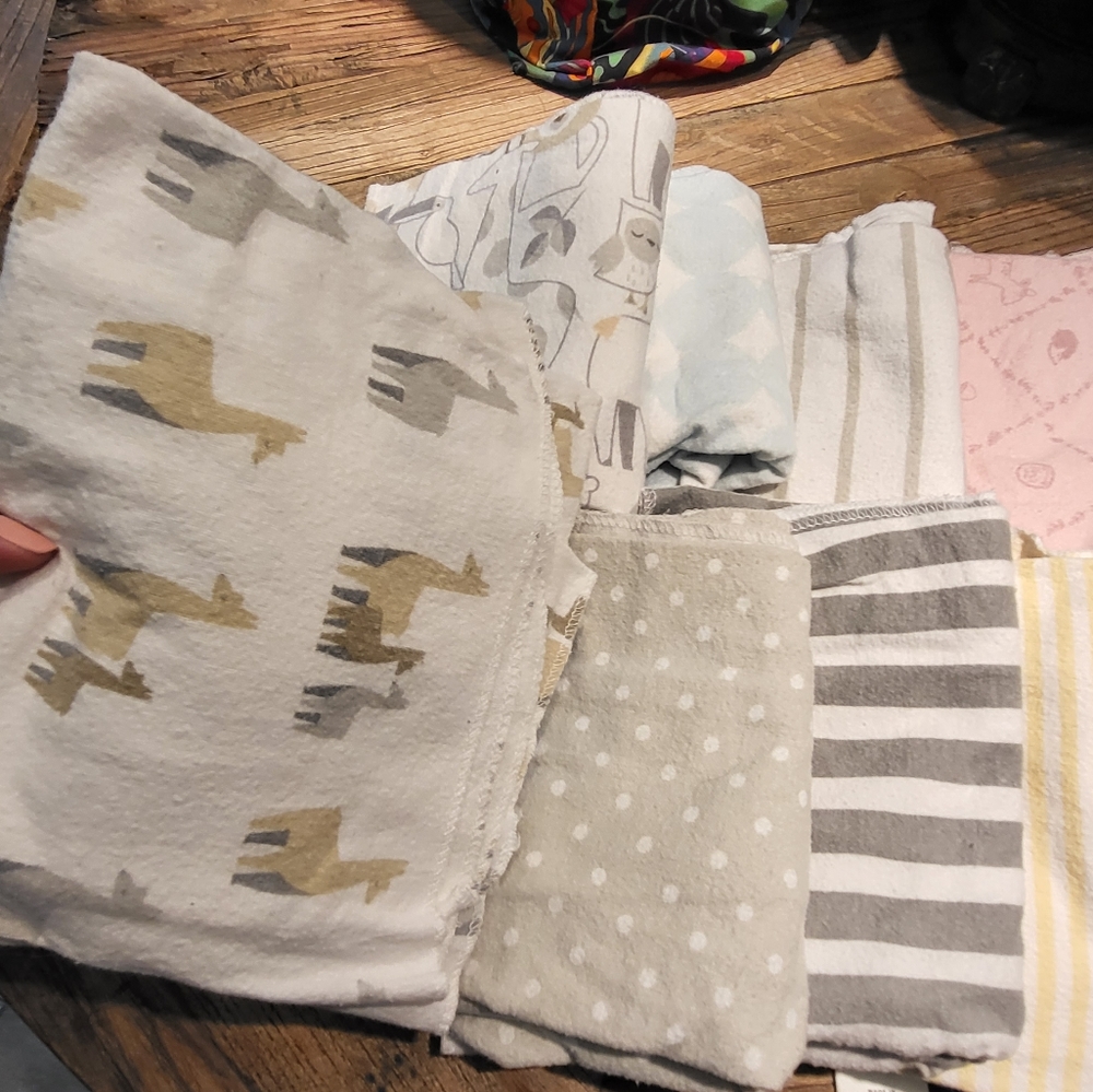 Baby Blankets Bundle - Picture 2 of 5